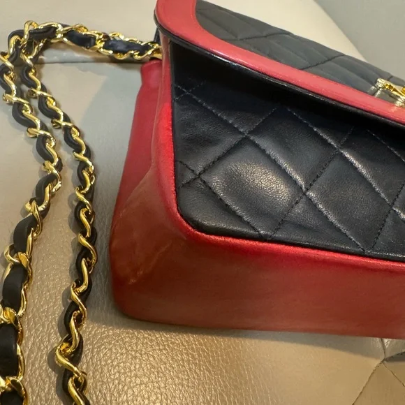 CHANEL Rare Vintage Timeless CC Bicolor single flap bag - Picture 9 of 15